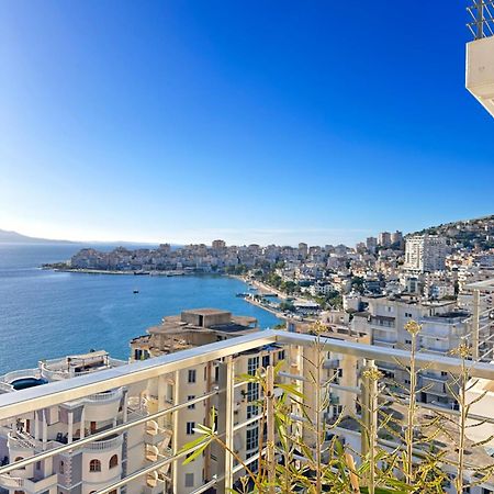 Bay View Apartment Sarande Bagian luar foto