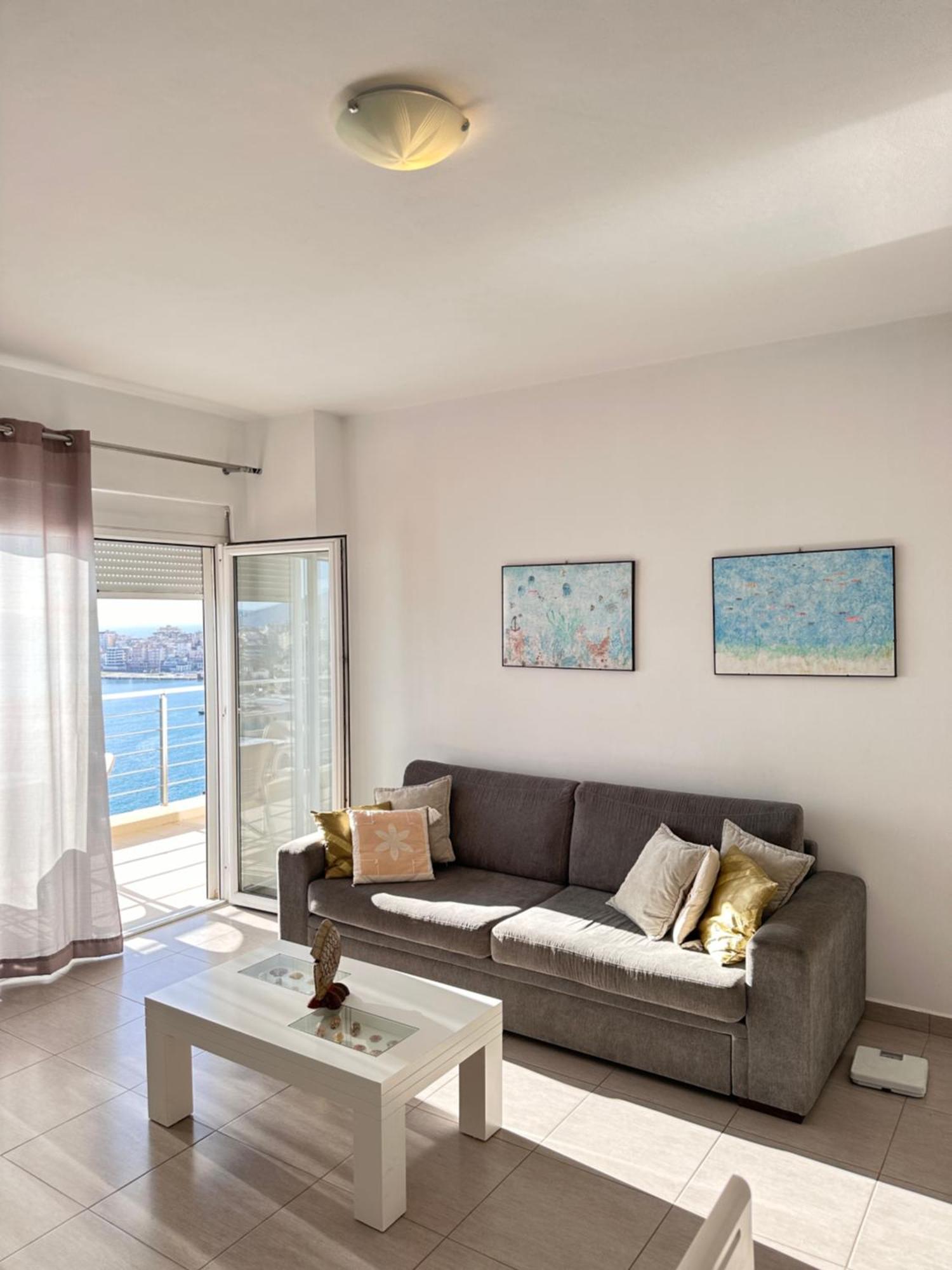 Bay View Apartment Sarande Bagian luar foto