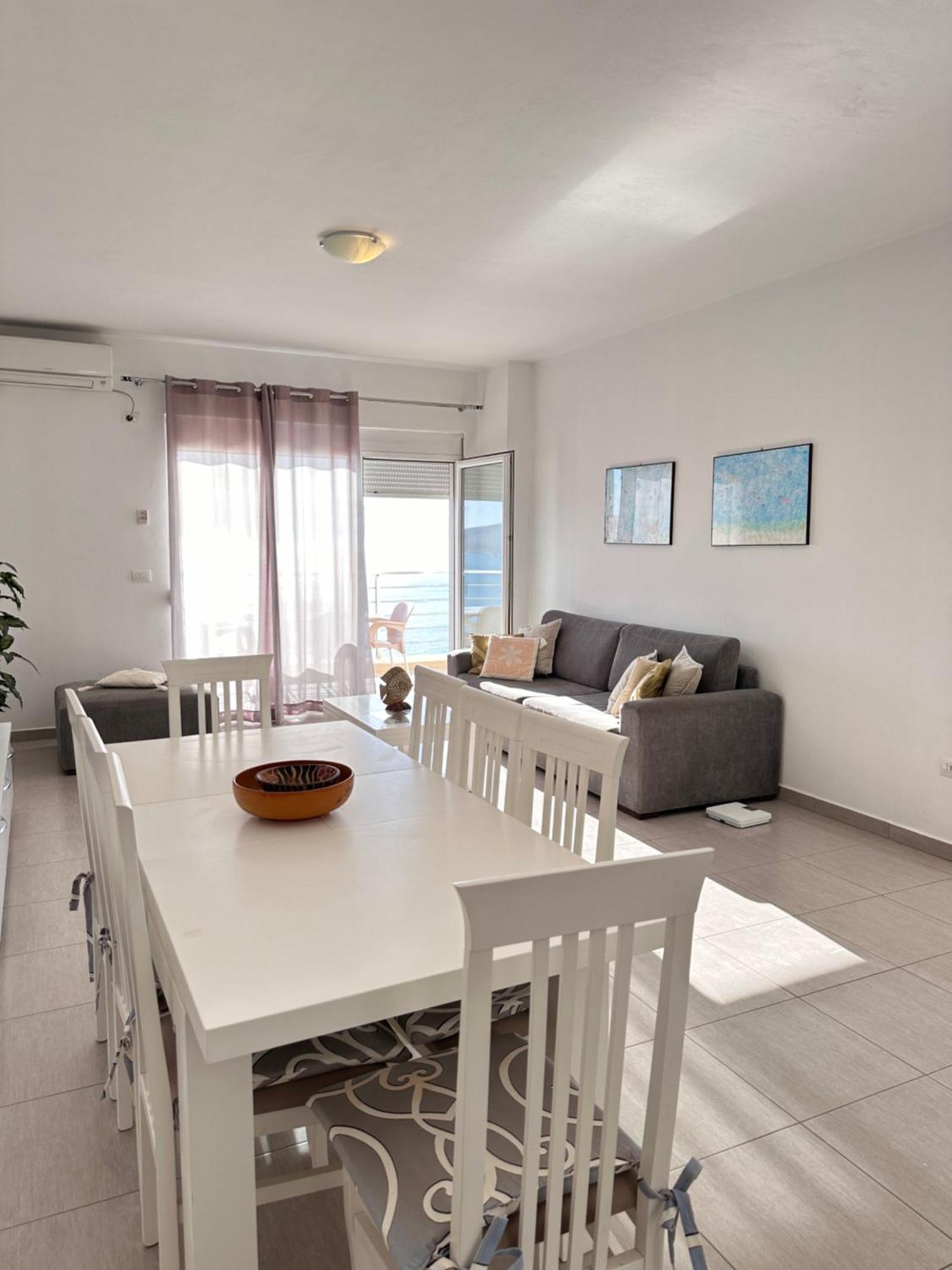 Bay View Apartment Sarande Bagian luar foto